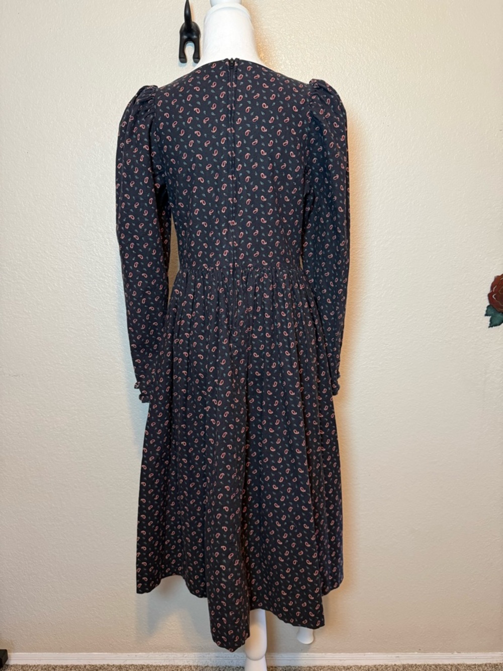 Vintage 1980’s Laura Ashley Paisley Print Prairie Dress Blue Size 12 - Picture 9 of 16